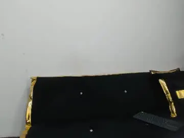 Chaturbate Live Sex Cam of lynn_and_esteban