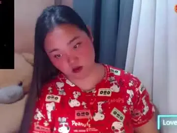 Chaturbate Live Sex Cam of urasian_hotchix69