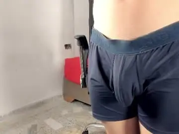 Chaturbate Live Sex Cam of zackcito