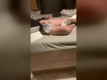 Chaturbate Live Sex Cam of feetlovd