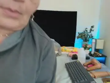Chaturbate Watch Live Sex Cams of queenmature