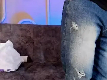 Chaturbate Free Porn Cam of sweet_alessandro1