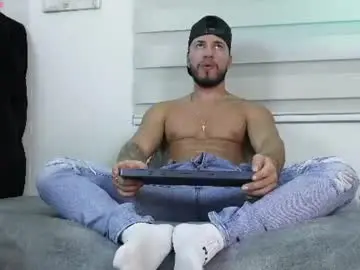 Chaturbate Live Sex of thiago_hill