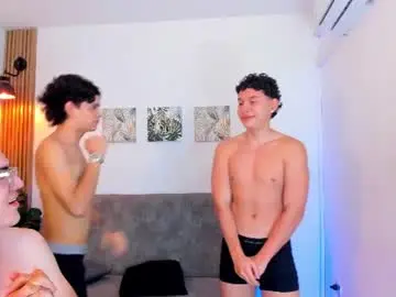 Chaturbate Free Porn Cam of boys_wallen