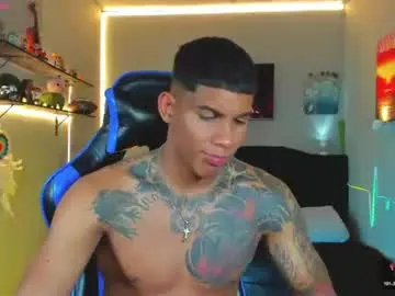 Chaturbate Best live sex cam show of damian_latinxxx
