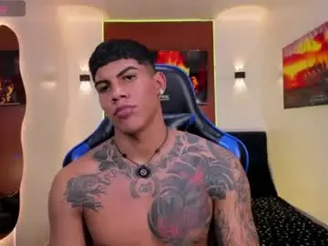 Chaturbate Nude Webcam of damian_latinxxx