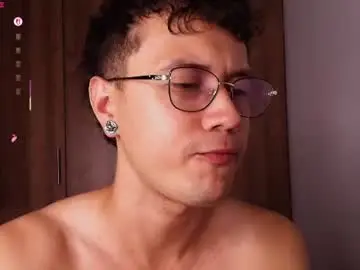 Chaturbate Free Porn Cam of leaneseb