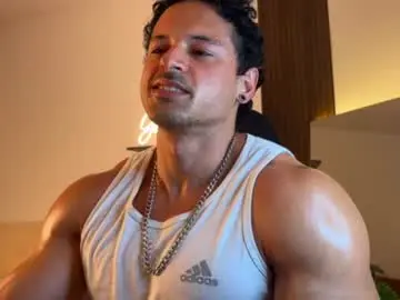 Chaturbate Best live sex cam show of lucasfit24