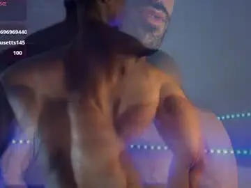 Chaturbate Live Sex Cam of lucasfit24