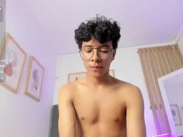 Chaturbate Nude Webcam of adams_bobbyy