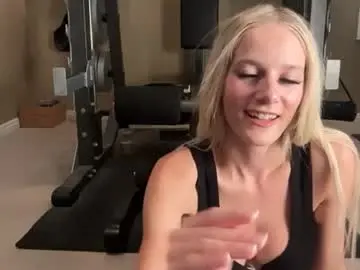 Chaturbate Live Sex Cam of alexispaige06
