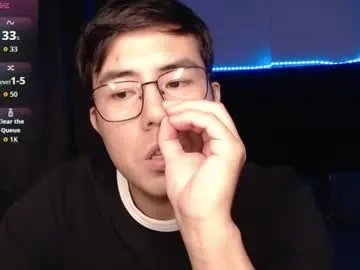 Chaturbate Live Sex of andrewmhilton_