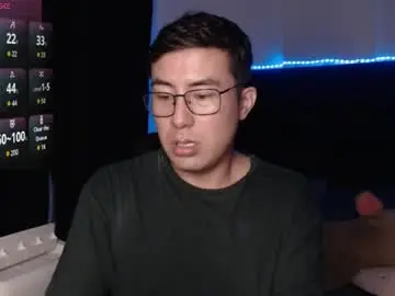Chaturbate Live Porn of andrewmhilton_