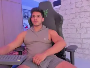 Chaturbate Free Porn Cam of ashton_coleman_