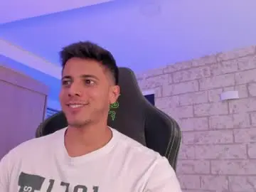 Chaturbate Free Porn Cam of ashton_coleman_