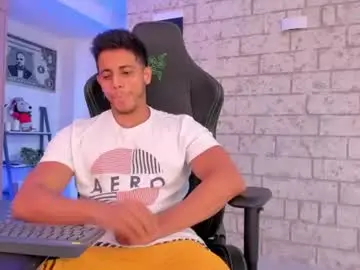 Chaturbate Live Sex Cam of ashton_coleman_