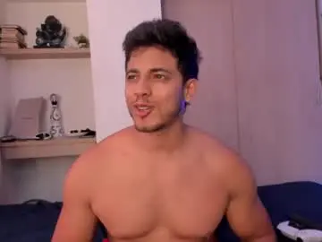 Chaturbate Live Sex Cam of ashton_coleman_