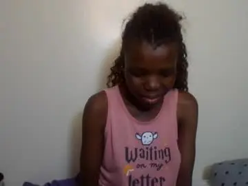 Chaturbate Live Sex Cam of baddie_floxxy