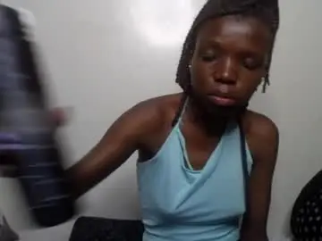 Chaturbate Live Porn of baddie_floxxy