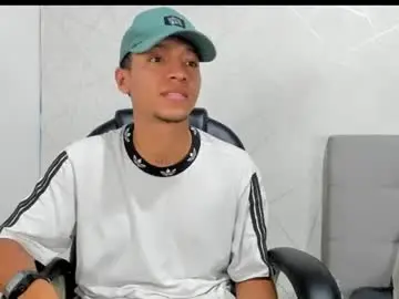 Chaturbate Live Sex Cam of stiven_mendoza1