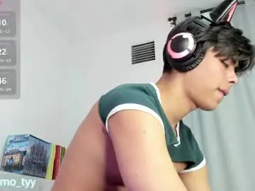 Chaturbate Nude Webcam of twink_teemo
