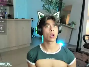 Chaturbate Nude Webcam of twink_teemo