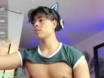 Chaturbate Nude Webcam of twink_teemo