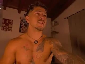 Chaturbate Private Sex Chat of valentino_2201
