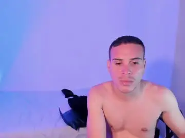 Chaturbate Live Sex Cam of axel__fierro
