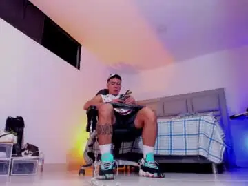 Chaturbate Best live sex cam show of bastian_franco01