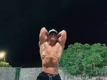 Chaturbate Best live sex cam show of chris_angel01