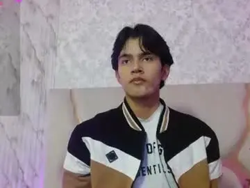 Chaturbate Watch Live Sex Cams of chos_tay