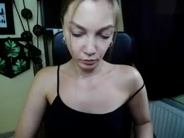 Chaturbate Watch Live Sex Cams of emilly_xkiss