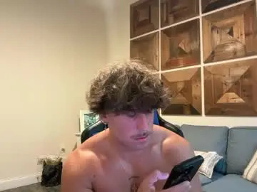 Chaturbate Live Sex Cam of hungkingg22