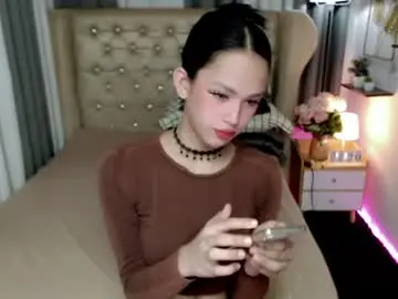 Chaturbate Watch Live Sex Cams of ariahooper