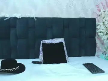 Chaturbate Live Sex Cam of arianadiosa1
