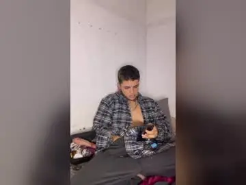 Chaturbate Live Porn of luan_transboy