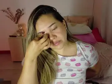 Chaturbate Adult Video Chat of urdreamgiirl