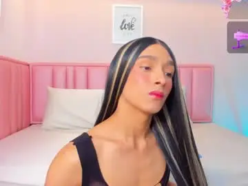 Chaturbate Nude Webcam of adhara__skinny