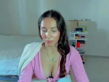 Chaturbate Best live sex cam show of lucy__ray