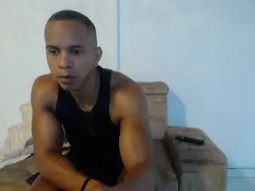 Chaturbate Live Sex Cam of marco_striker