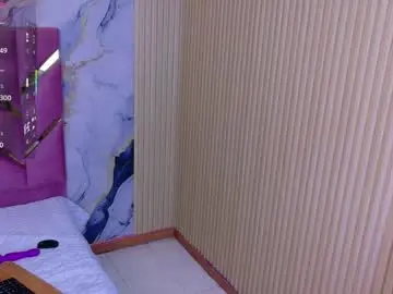Chaturbate Live Sex Cam of tendermommy