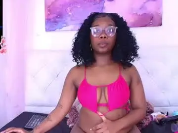 Chaturbate Live Sex Cam of emily_smith21