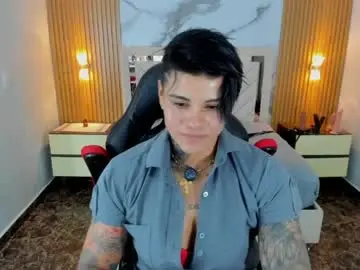 Chaturbate Live Sex Cam of karolandluna