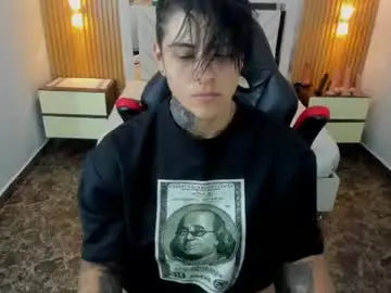 Chaturbate Live Sex Cam of karolandluna