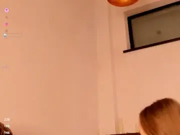 Chaturbate Live Sex Cam of couplewetlove