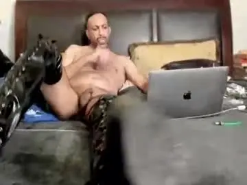 Chaturbate Private Sex Chat of kinkyguy323232