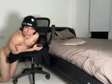 Chaturbate Live Sex Cam of mr_freed