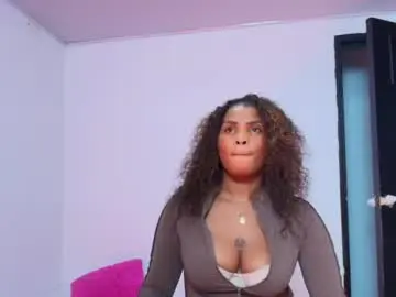 Chaturbate Best live sex cam show of aurorabrow2