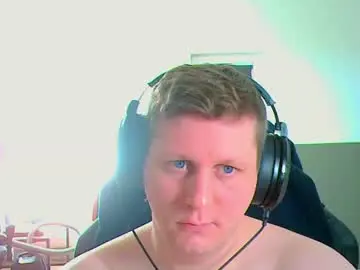 Chaturbate Live Sex Cam of frenchfrieswithmayo
